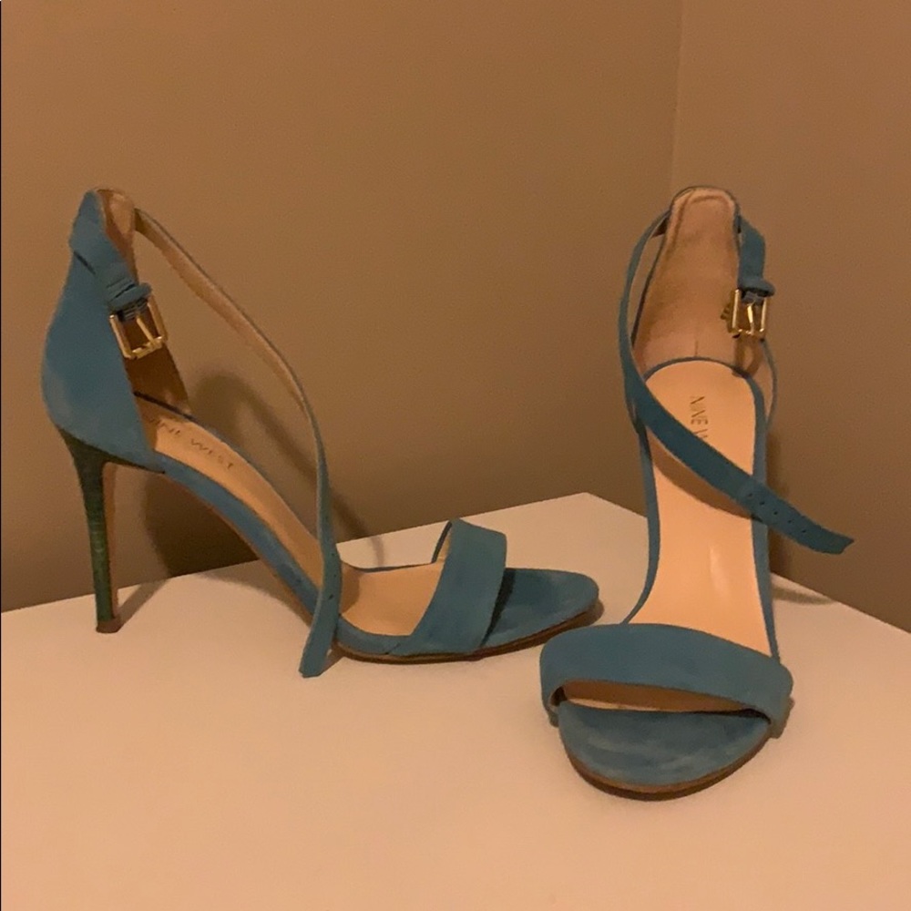 Women’s Nine West Blue Suede Strappy Heels